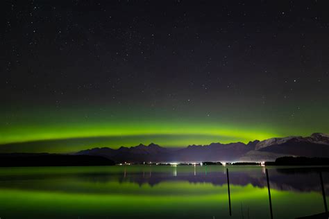 Northern Lights over Juneau, AK (6114 x 4076) (xpost) : r/ExposurePorn