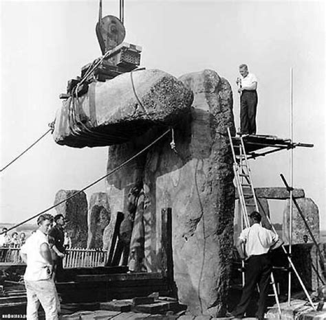 overyourhead: Rebuilding Stonehenge...