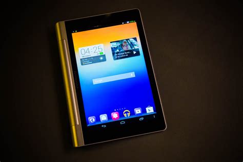 Lenovo's Yoga Tablet 8 can hold itself up (pictures) - CNET