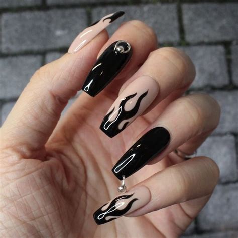 48 Edgy and Bold Nails Design Ideas| Proud Beauty | Grunge nails ...