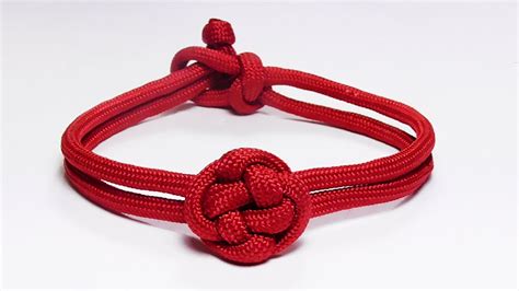 "How You Can Make A Chinese Button Knot Paracord Bracelet" - YouTube