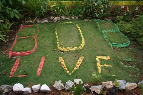 Bob Marley Mausoleum | Travel Story and Pictures from Jamaica