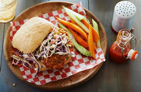 Crispy Chicken Sandwich with Blue Cheese Slaw | PC.ca