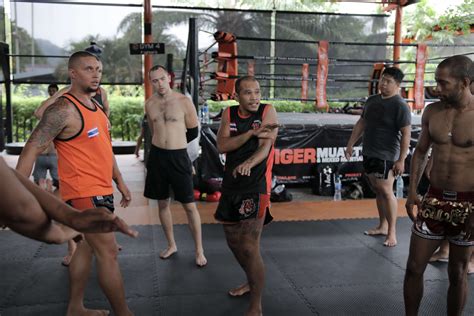 Muay Boran training at Tiger Muay Thai in Thailand