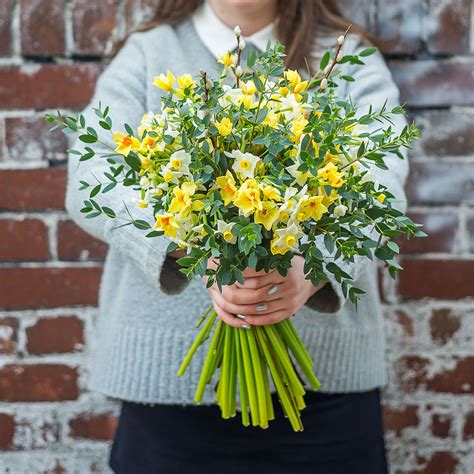 mixed narcissus scented bouquet by Ivory Flowers | Narcissus flower ...