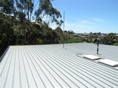 Flat Roof vs. Sloping Roof: A Comparison | QLD Sheet Metal