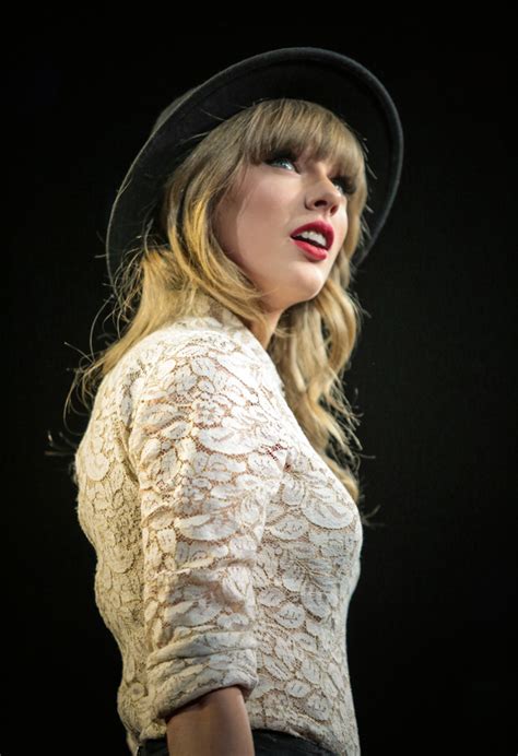 Taylor Swif-Red Tour In omaha . - Taylor Swift Photo (33916832) - Fanpop