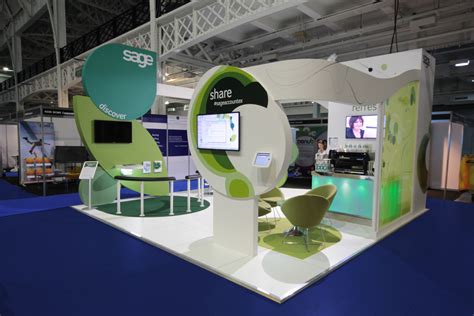 exhibit stand green modern