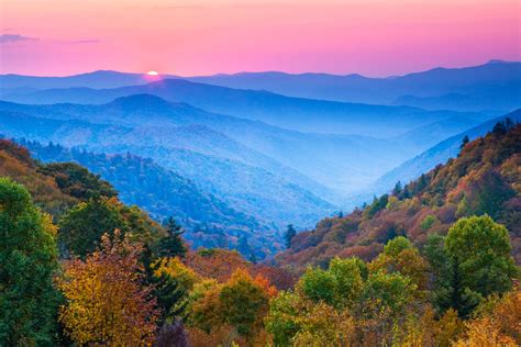 5 Reasons To Avoid Great Smoky Mountains National Park - Drivin' & Vibin'