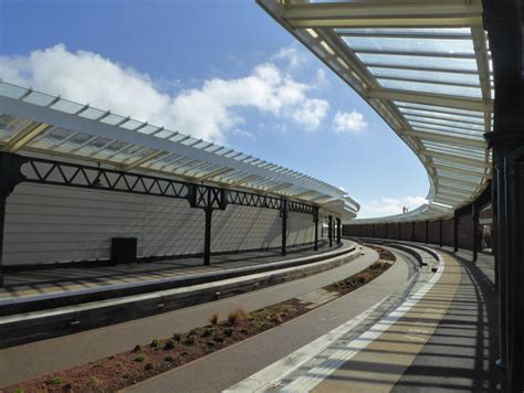 Folkestone Harbour Station © pam fray cc-by-sa/2.0 :: Geograph Britain ...