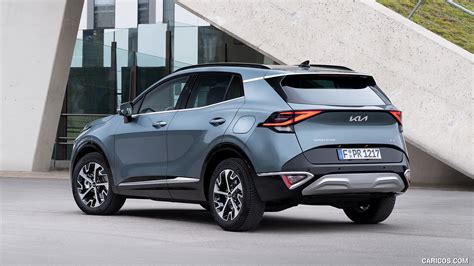 2023 Kia Sportage (Color: Yuka Steel Grey; Euro-Spec) | Rear Three-Quarter