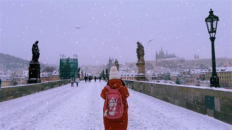 Walking in the Snow in Prague 4k HDR - Snowfall Ambience - Czech ...