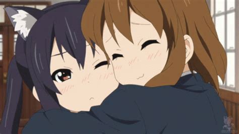 Anime Hug Gif - GIFcen