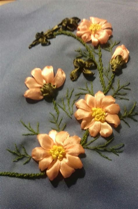 BASIC FLOWERS EMBROIDERED WITH RIBBONS😍😍 | Silk ribbon embroidery ...