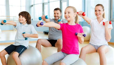 Looking to get healthier? UNK program helps families exercise more, eat ...