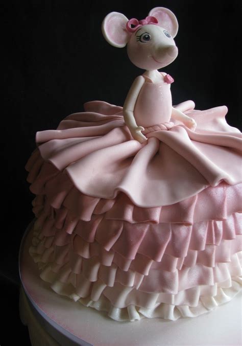 Angelina Ballerina Birthday Cake | อาหารและเครื่องดื่ม