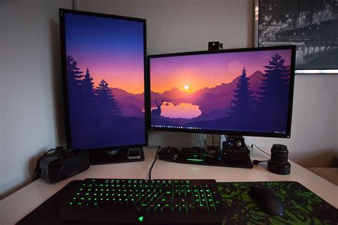 My Dual 32" 4K monitor setup : r/battlestations