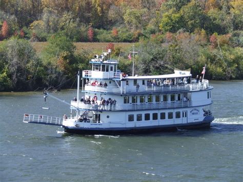 Pleasant - Review of Southern Belle Riverboat Cruise, Chattanooga, TN ...