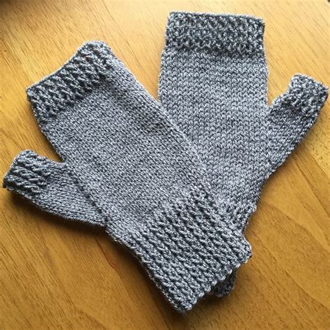 Easy Fingerless Men's Mittens - with Thumbs pattern by marianna mel ...