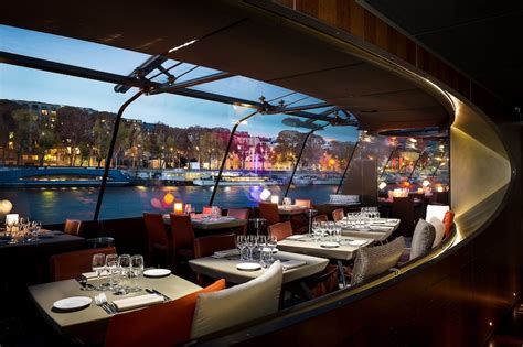 Dinner Cruise on the Seine River