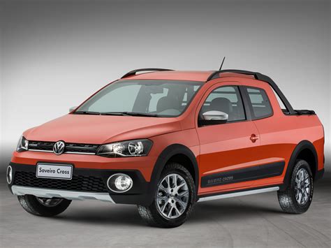 2014 Volkswagen Saveiro Cross Pickup Gets Crew Cab Version in Brazil ...