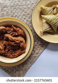 Ketupat Palas Rendang Ayam On Table Stock Photo 2157763601 | Shutterstock