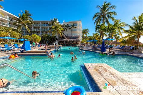 Key Largo Bay Marriott Beach Resort - Gus' Grille at Key Largo Bay ...