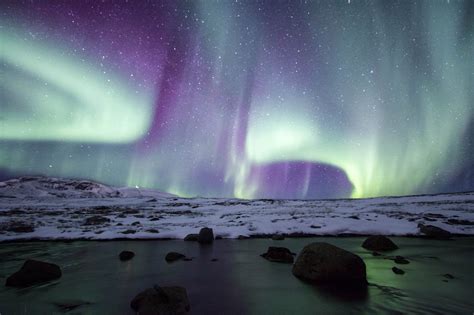 Aurora Borealis. Iceland. Photographed by Vilhjálmur Ólafsson. [2000 x ...