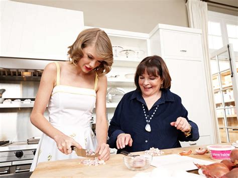 Taylor Swift: Food Network Magazine 2014 -02 – GotCeleb