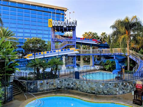 Review: Disneyland Hotel