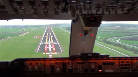 Cockpit view - Boeing 747-400F Landing Amsterdam Schiphol