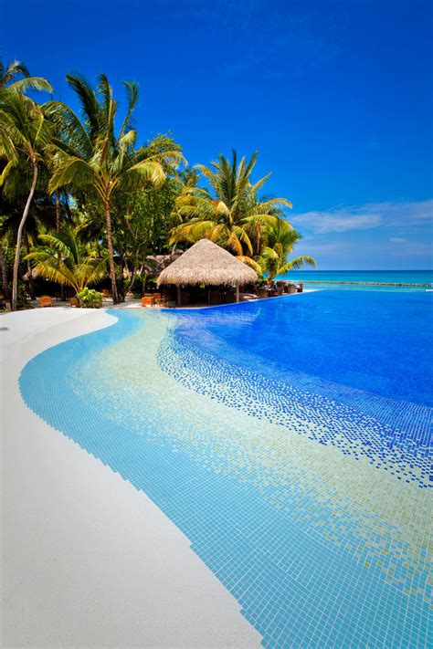 Kuramathi Island Resort in Rasdhoo Atoll, Maldives | Architecture & Design