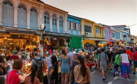 9 Great Phuket Night Markets for visitors - Thailand Awaits