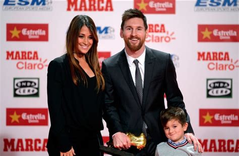 Lionel Messi And Antonella Roccuzzo Love Story