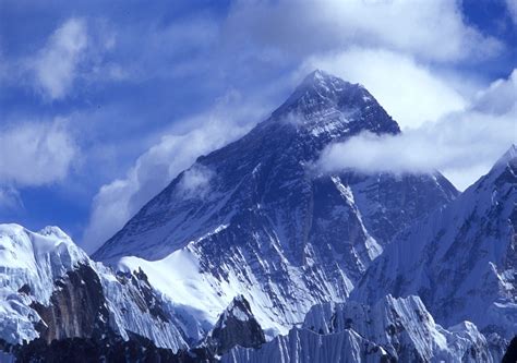 Mount Everest Nepal Interesting Info 2012-2013 | Travel And Tourism