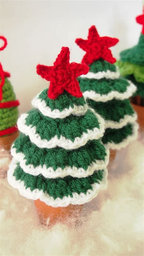 Sol de Noche {deco crochet}: Flocked Christmas Tree Free Pattern and ...