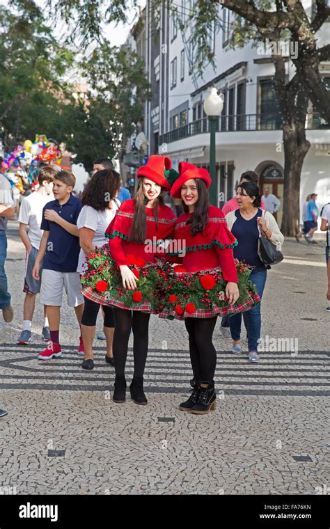 Funchal madeira christmas market hi-res stock photography and images ...