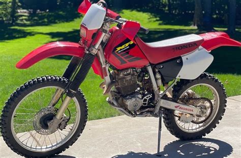 Honda XR 250 R Review: Specs You MUST Know Before Buying - Motocross ...