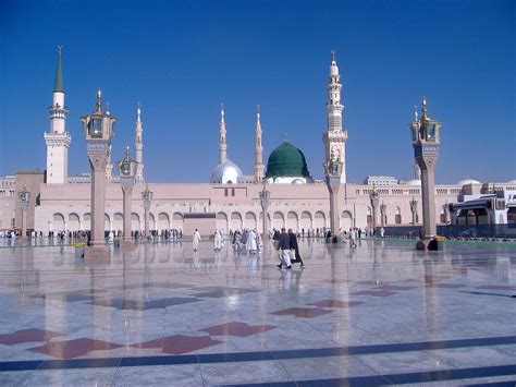 Wallpaper Khana Kaba And Masjid E Nabvi / An old pic of khana kaba ...