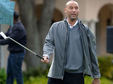 Watch: Jeter's sweet slow-motion golf swing | theScore.com