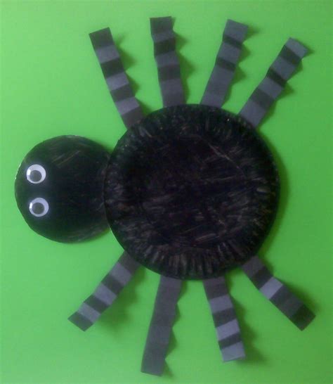 Crafts For Preschoolers: Paper Plate Spider