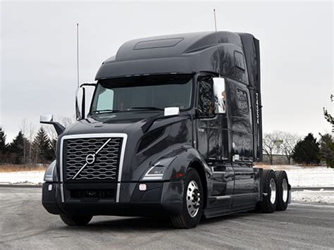 Volvo truck leasing options | SFI Trucks and Financing