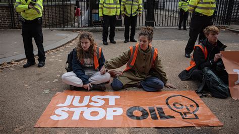 Climate activists in Just Stop Oil want to end new U.K. fossil fuel ...