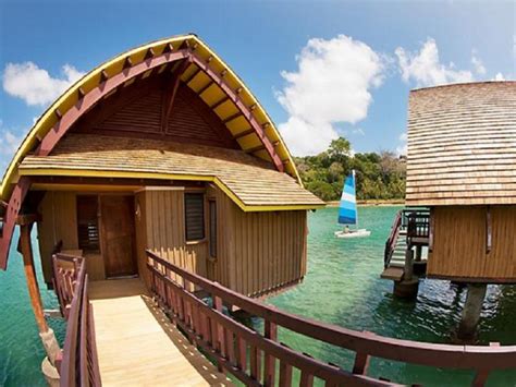 Holiday Inn Resort Vanuatu - Overwater Bungalows