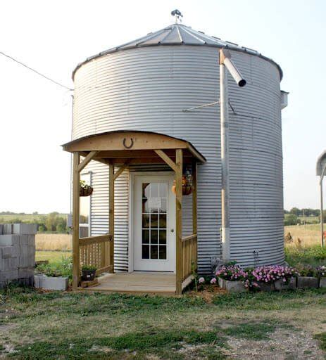 How to Build a Grain Bin House | SANI-TRED®