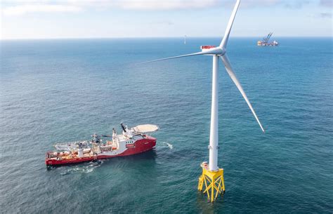 Scotland's largest offshore wind farm produces first power | windfair