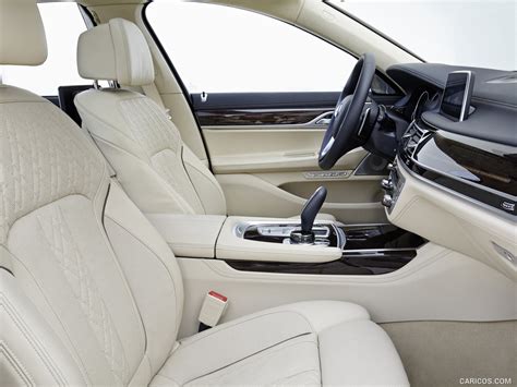 2016 BMW 750Li xDrive - Interior Front Seats | Caricos