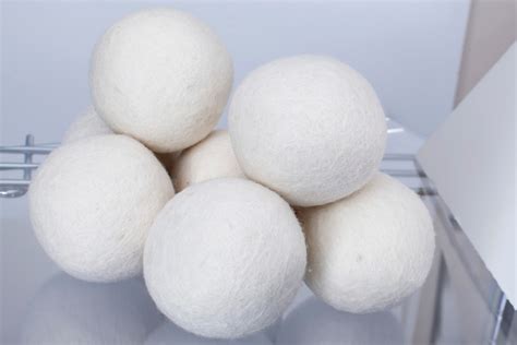 Earth Faerie Momma: Woolzies Wool Dryer Balls Review