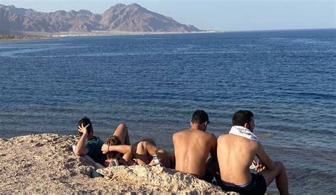 Parting the red tape, Israeli tourists wander back into the Sinai | The ...