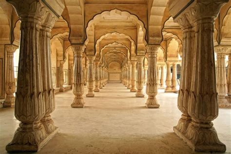 Mughal Pillars – Print A Wallpaper